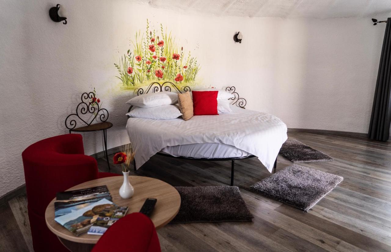 Satul Cu Flori Hotel Buzău Eksteriør billede